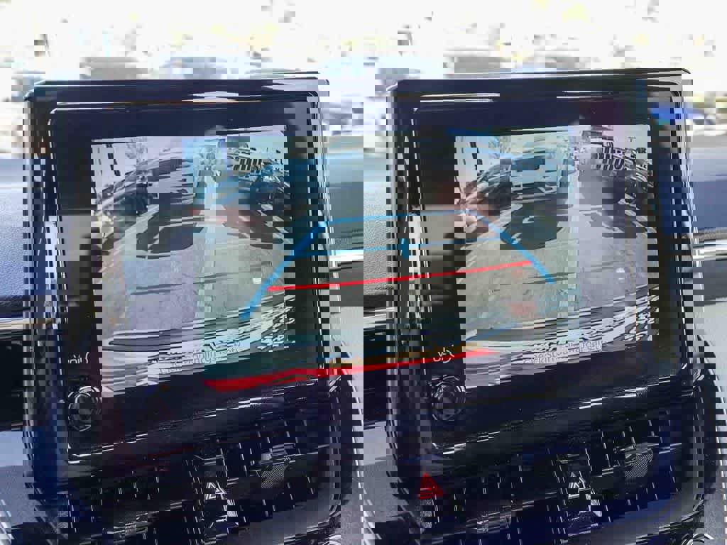 Used 2025 Toyota Corolla SE image 22