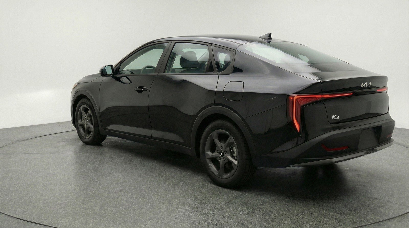 Used 2025 Kia K4 LXS image 6