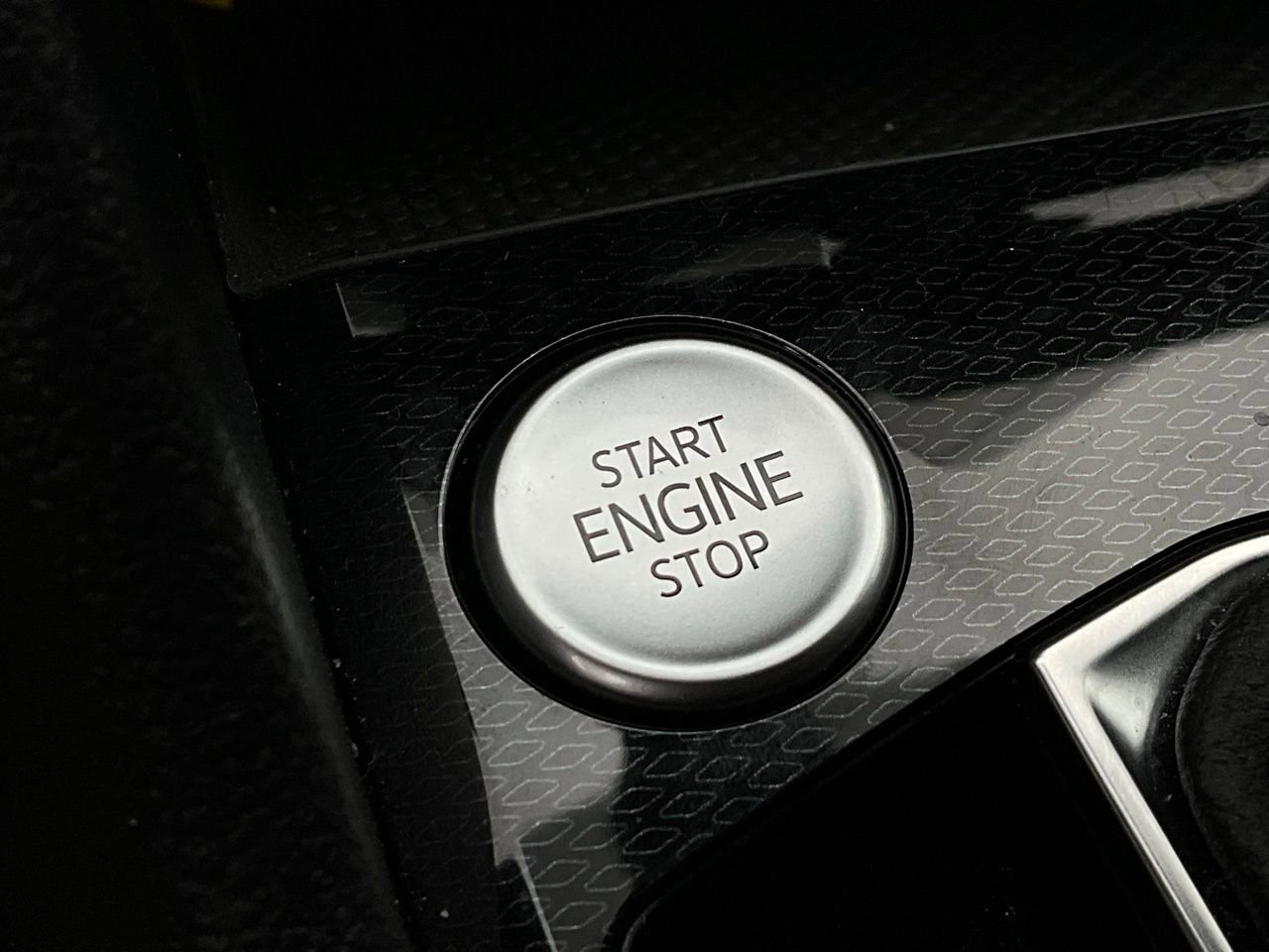 Used 2025 Volkswagen Taos S image 22