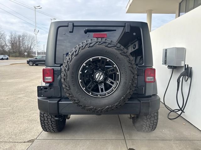 Used 2016 Jeep Wrangler Unlimited Sahara w/ Connectivity Group image 4