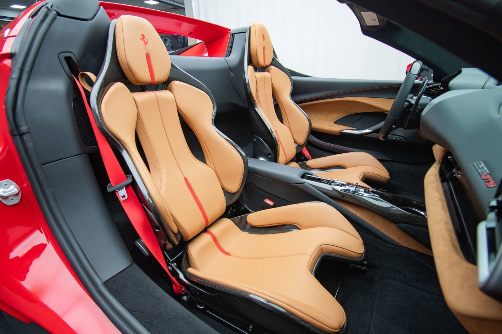 Used 2025 Ferrari 296 GTS RWD image 22