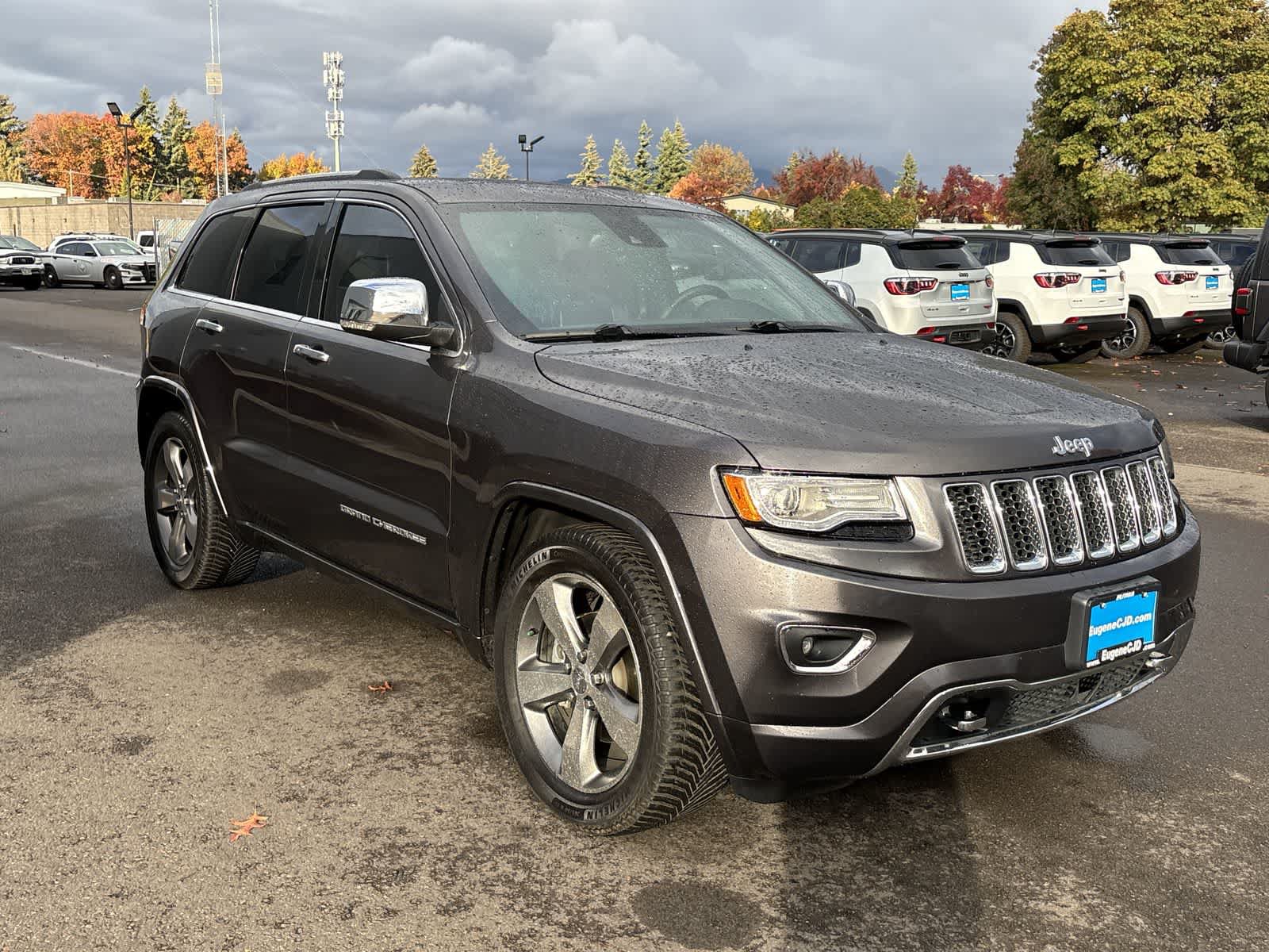 Used 2015 Jeep Grand Cherokee Overland w/ Advanced Technology Group AWD/4WD image 5