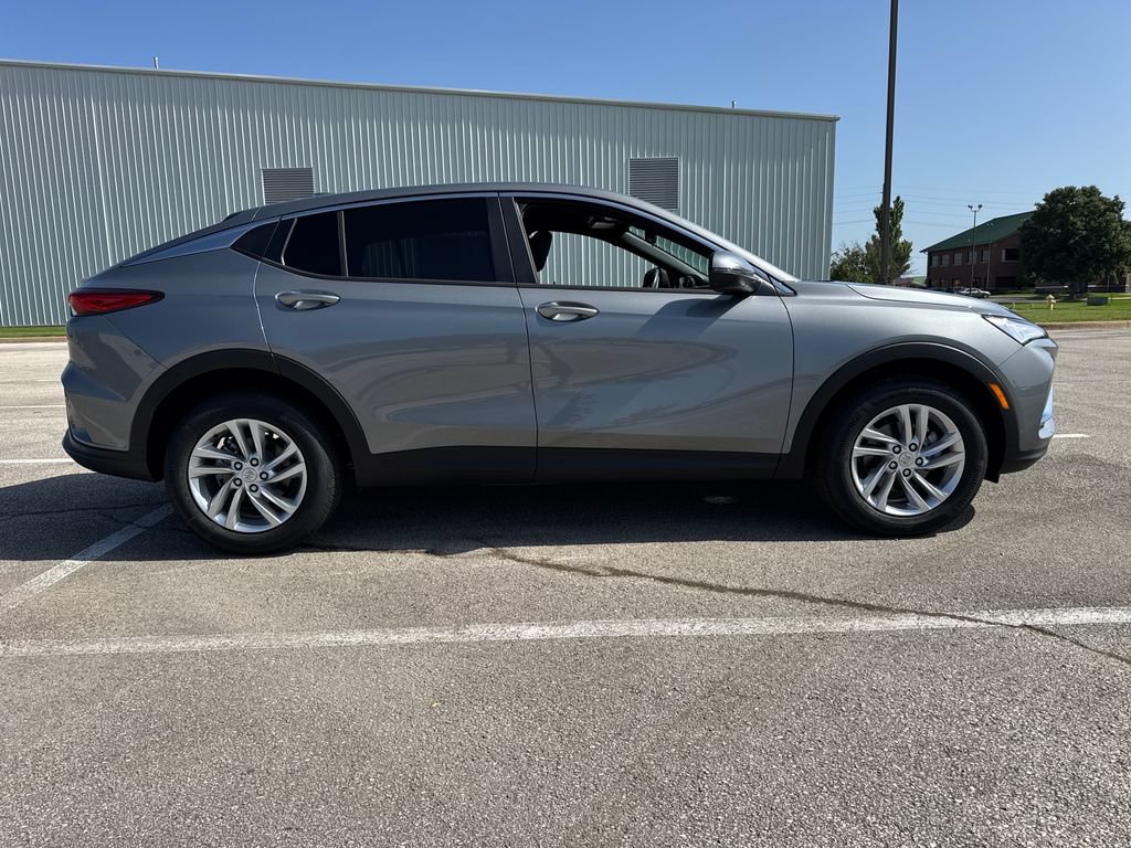 New 2026 Buick Envista Sport Touring w/ Convenience I Package FWD image 8