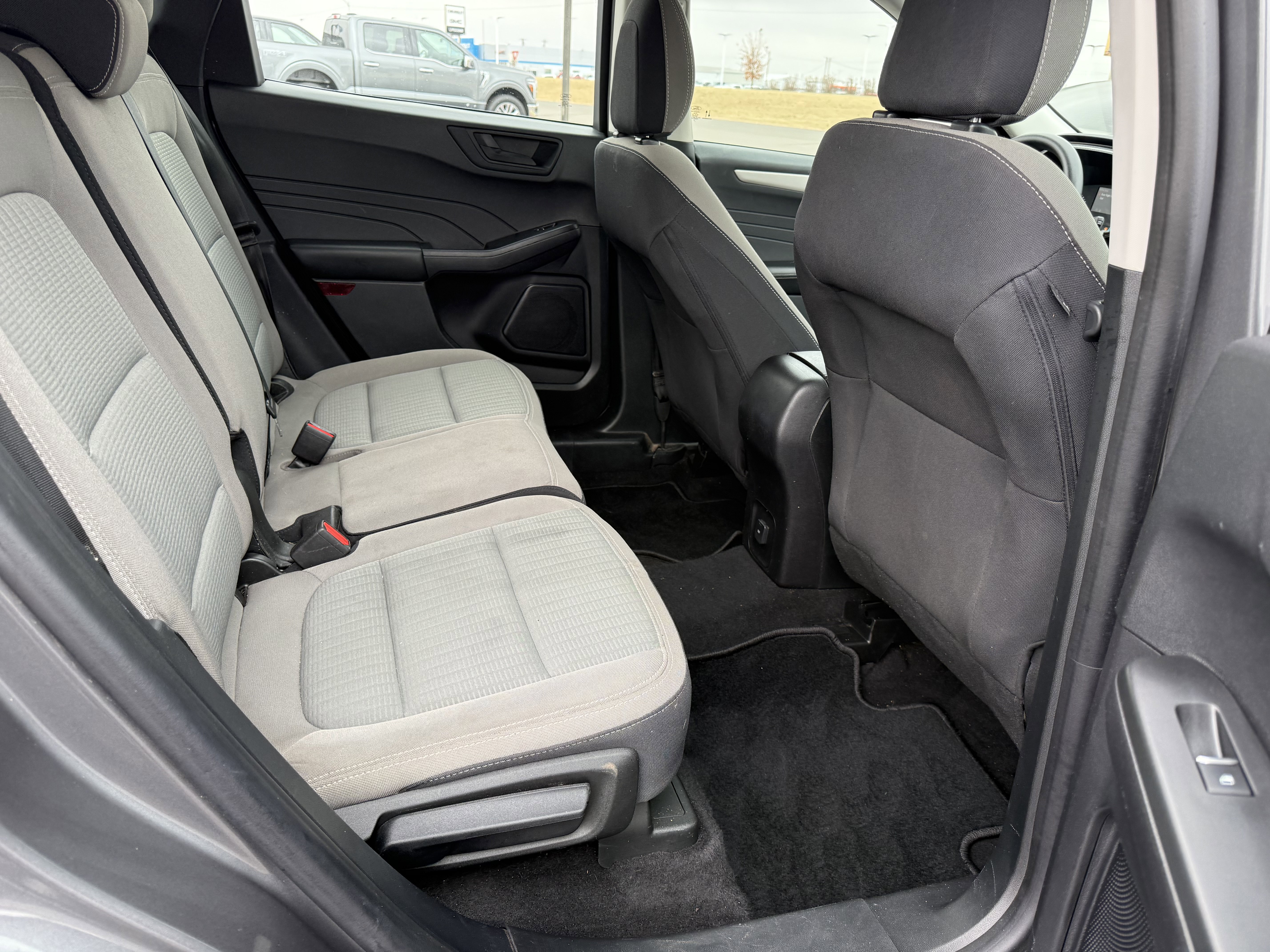 Used 2022 Ford Escape S image 11