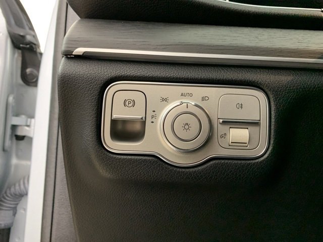 Used 2022 Mercedes-Benz GLE 350 4MATIC w/ Premium Package image 19