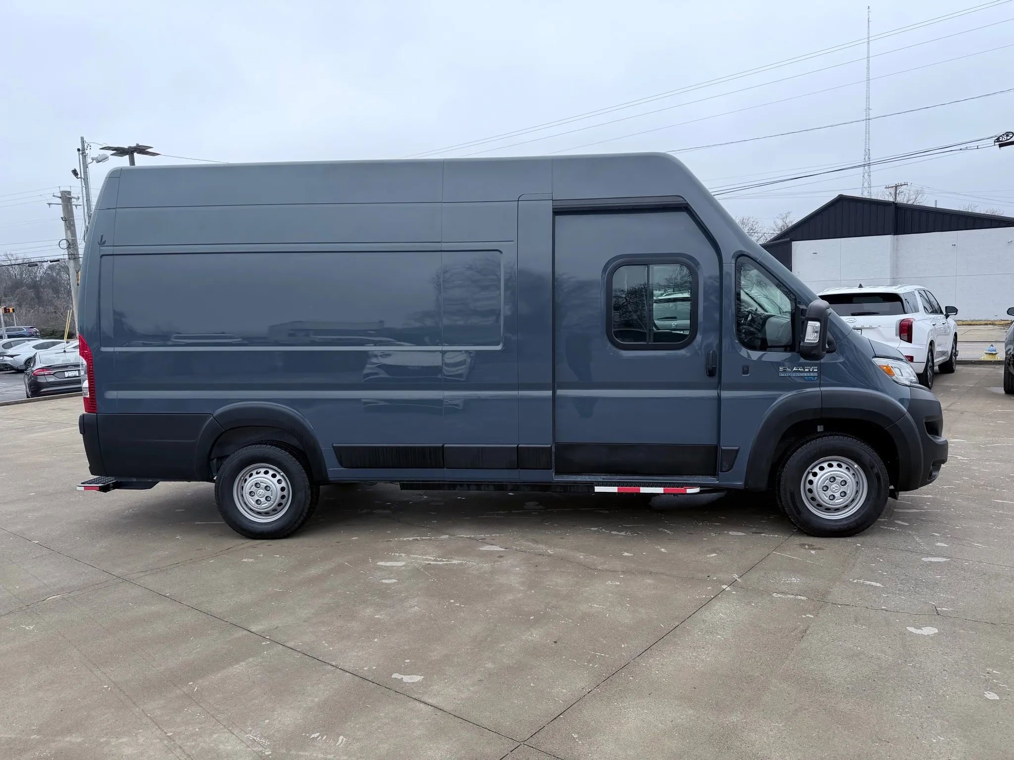 Used 2024 RAM ProMaster 3500 image 2