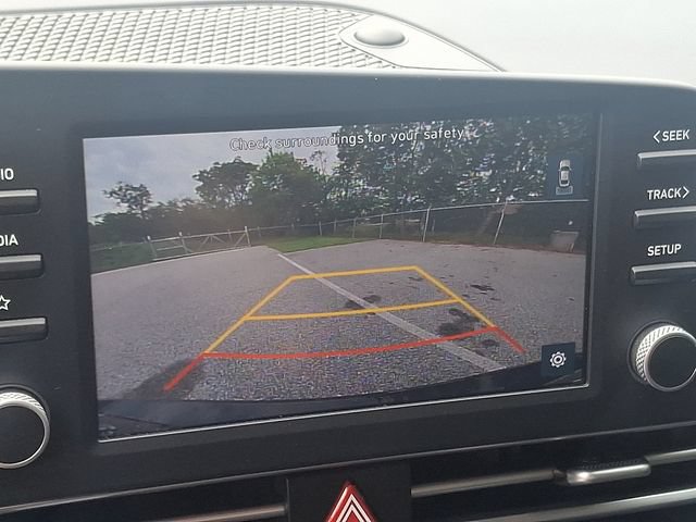 Used 2022 Hyundai Elantra SEL w/ Cargo Package FWD image 17