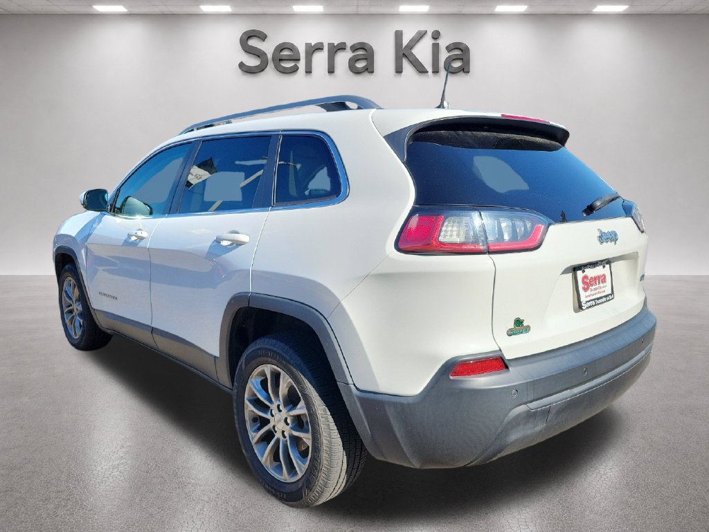 Used 2020 Jeep Cherokee Latitude Plus FWD image 3