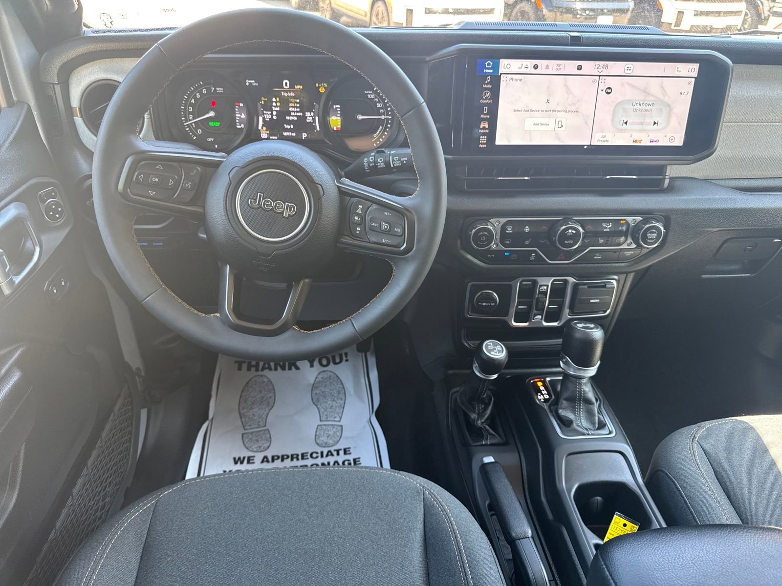 Used 2024 Jeep Wrangler Unlimited w/ Convenience Group image 22