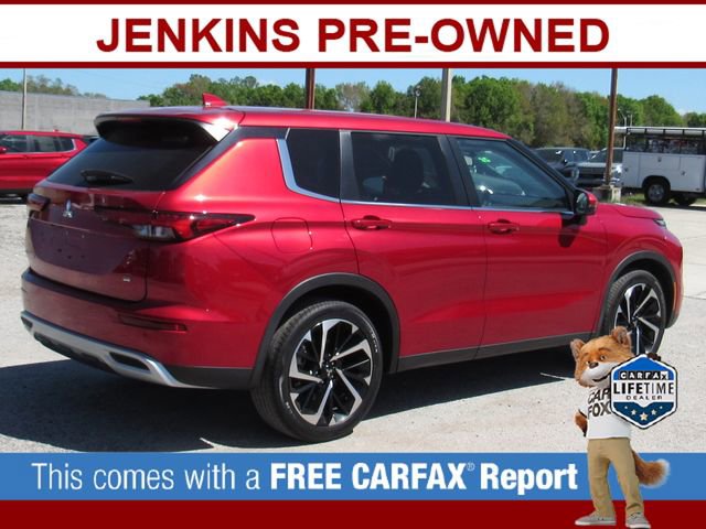 Used 2023 Mitsubishi Outlander SE image 3