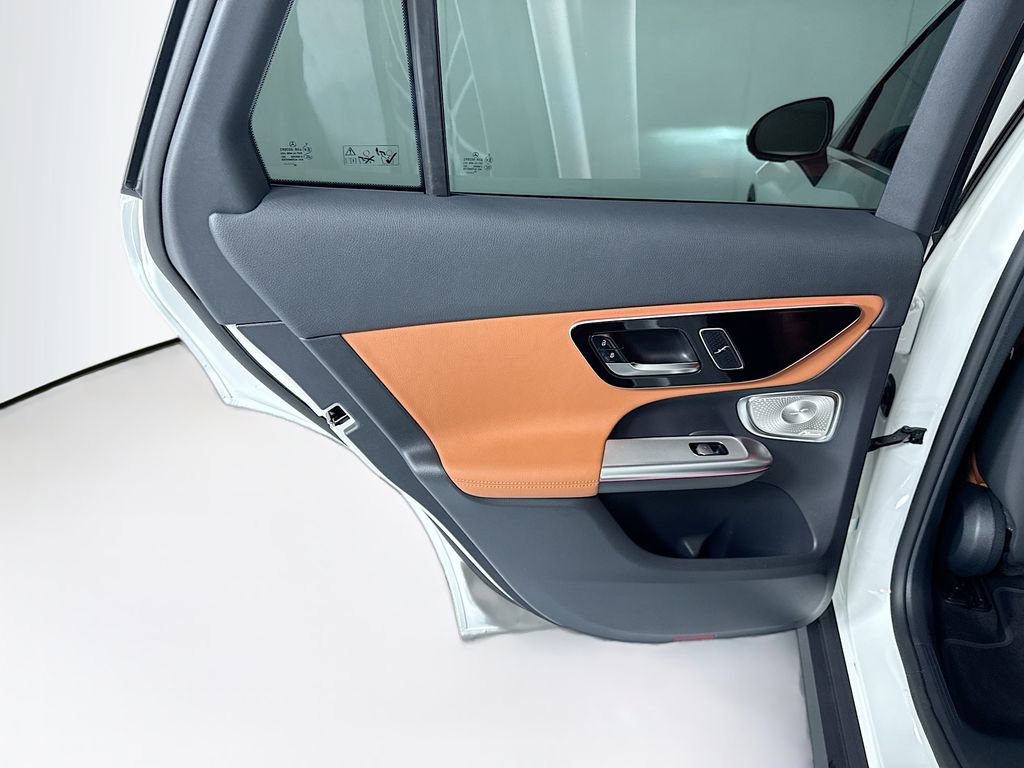Certified 2026 Mercedes-Benz GLC 300 image 27