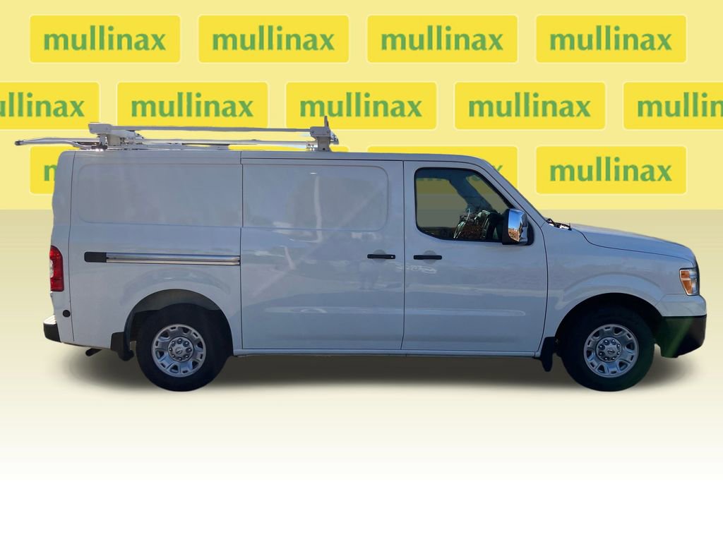 Used 2021 Nissan NV 2500 SV image 2