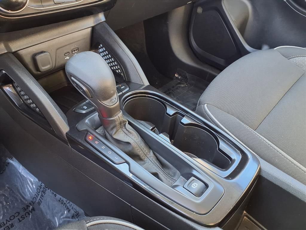 Used 2025 Chevrolet TrailBlazer LT w/ Driver Confidence Package image 9