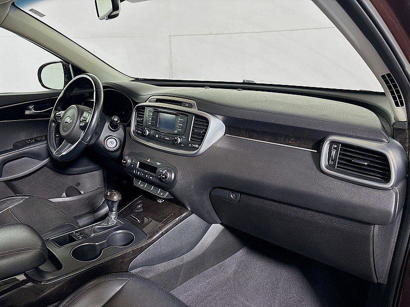Used 2016 Kia Sorento EX image 25