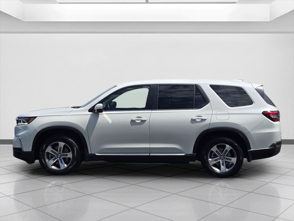 Certified 2025 Honda Pilot EX-L image 8