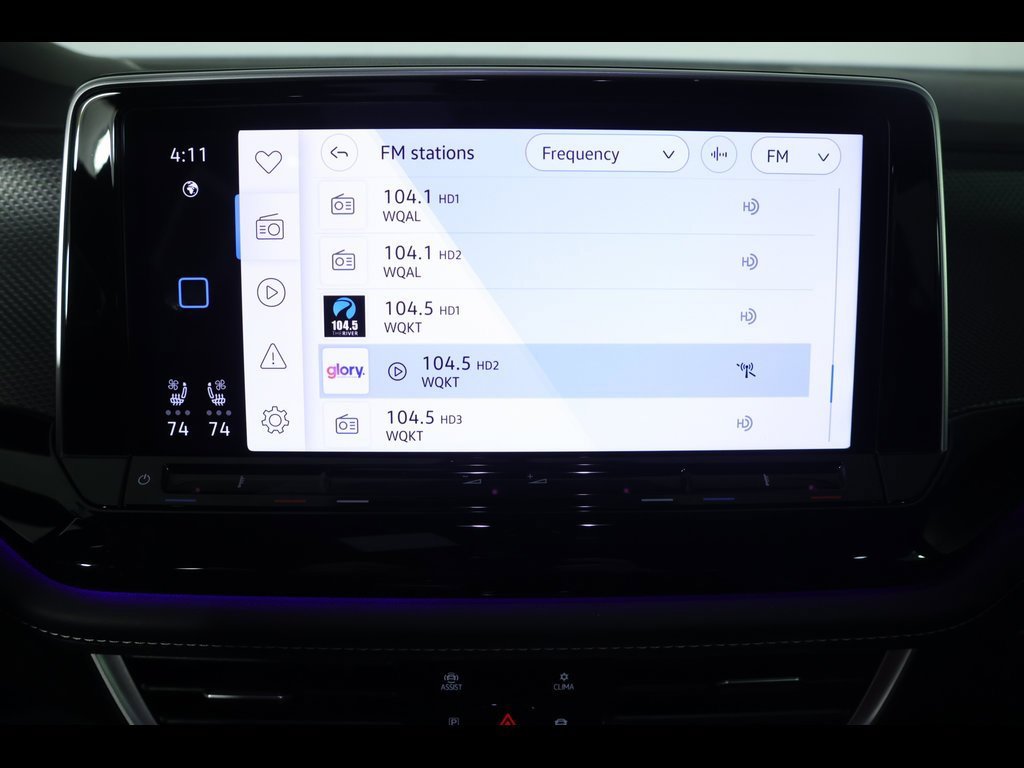 Used 2024 Volkswagen Atlas Cross Sport SEL Premium R-Line image 29