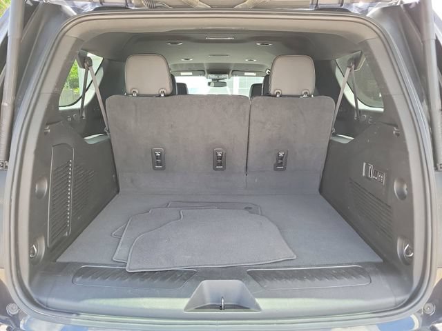 Certified 2023 Chevrolet Suburban LT w/ Luxury Package RWD image 27