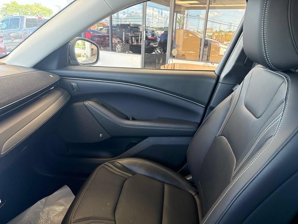 Certified 2025 Ford Mustang Mach-E Premium AWD/4WD image 23