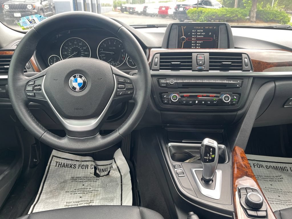 Used 2014 BMW 328i xDrive Sedan AWD/4WD image 22