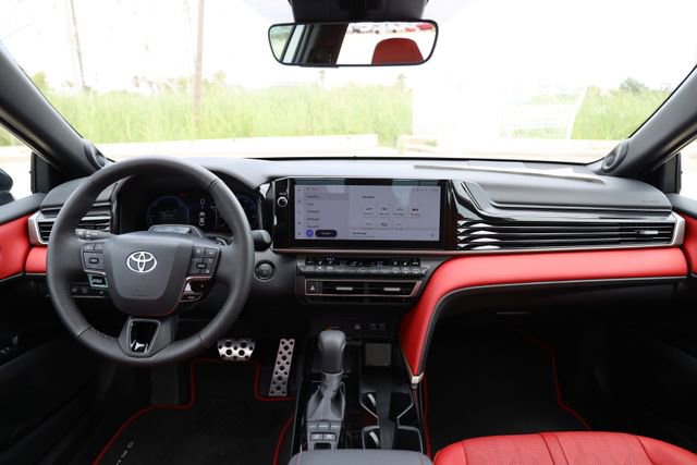 New 2025 Toyota Camry XSE FWD image 27
