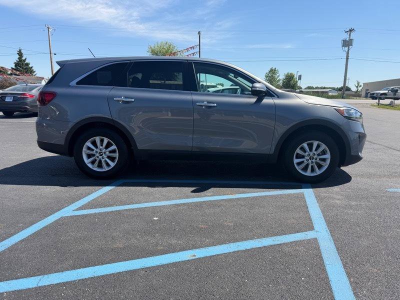 Used 2020 Kia Sorento LX FWD image 12