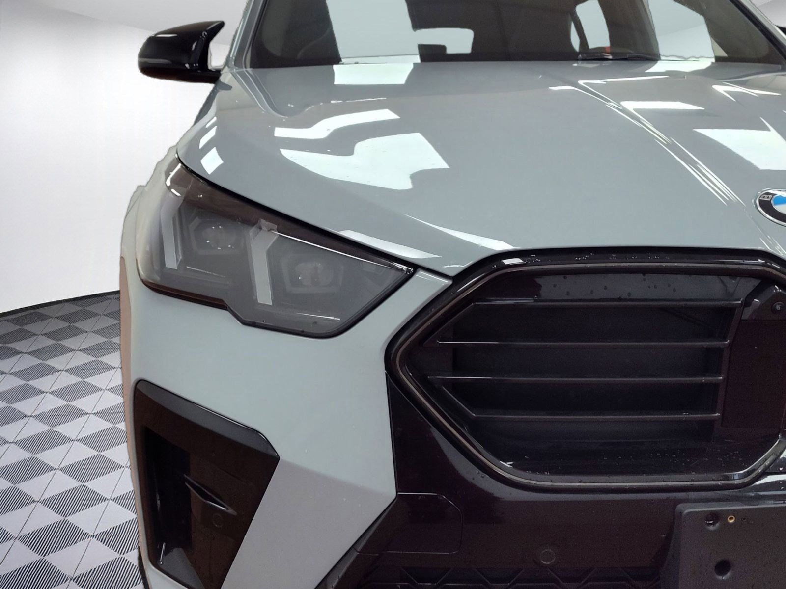 Used 2025 BMW X2 M35i w/ Premium Package image 10