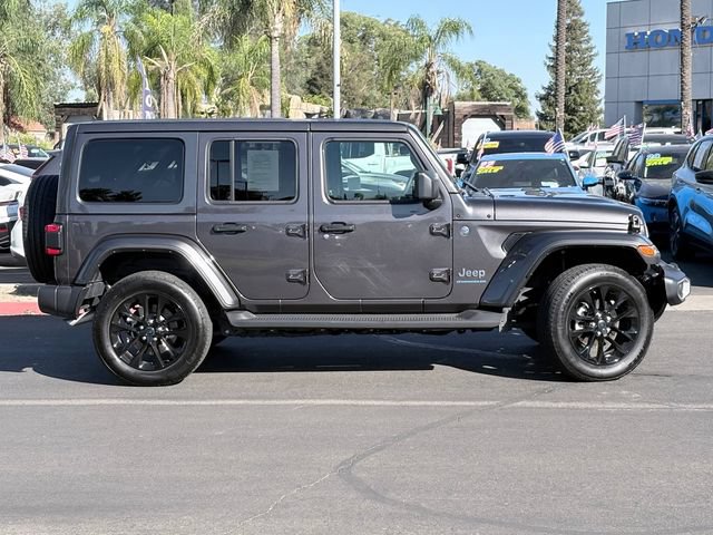 Used 2025 Jeep Wrangler Unlimited Sahara AWD/4WD image 3