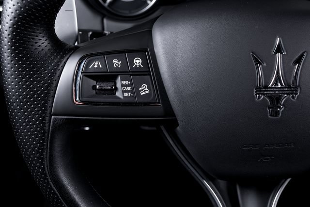 Used 2024 Maserati Levante GT Ultima AWD/4WD image 39