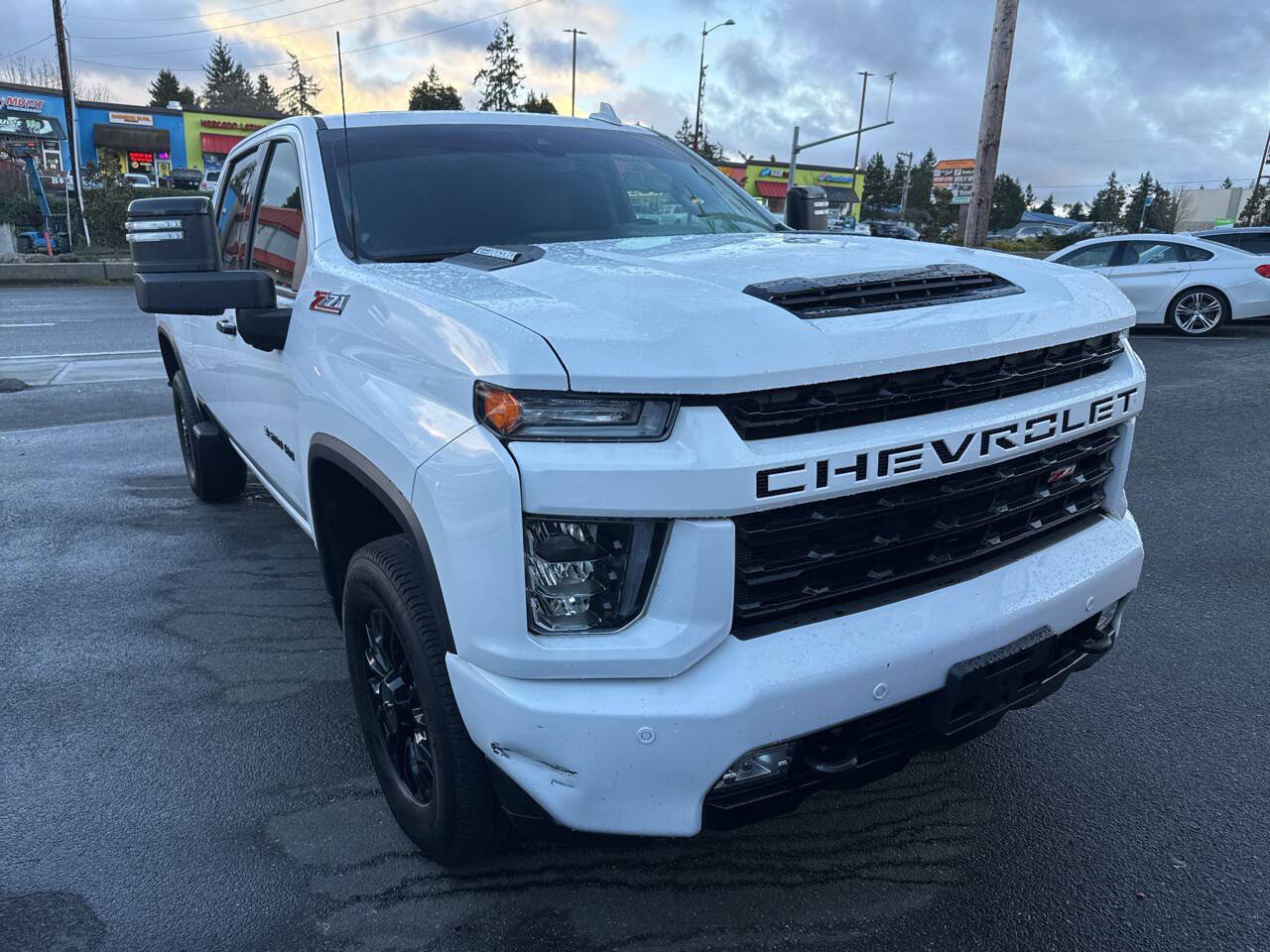 Used 2022 Chevrolet Silverado 3500 LTZ w/ LTZ Plus Package image 4
