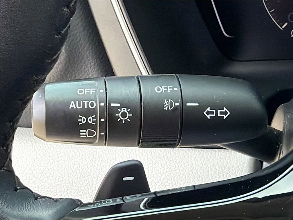 Used 2023 Honda Pilot Touring image 28