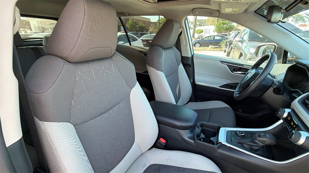 Certified 2021 Toyota RAV4 XLE image 47