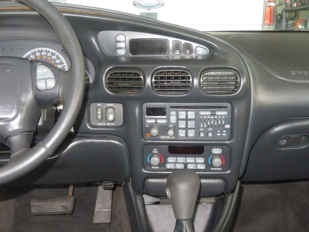 Used 2000 Pontiac Grand Prix GTP w/ Opt Pkg image 36