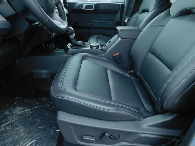 New 2025 Ford Bronco Outer Banks image 24