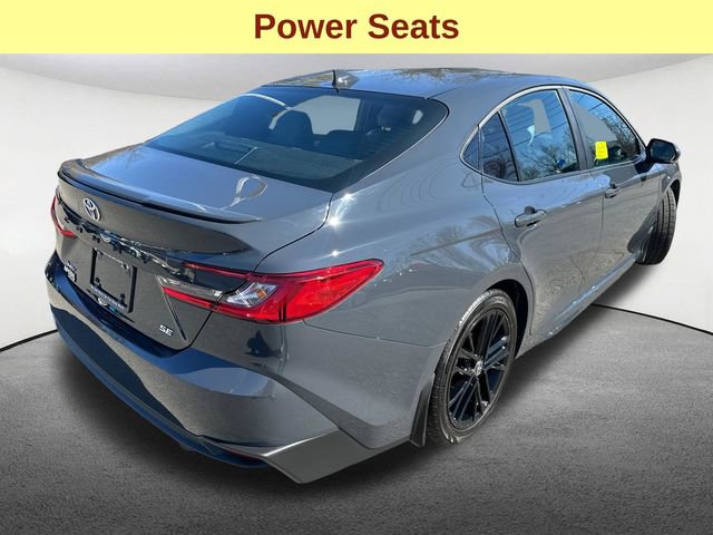 Used 2025 Toyota Camry SE image 10