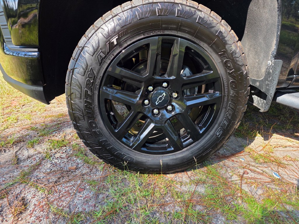 Used 2021 Chevrolet Silverado 1500 LT Trail Boss w/ Convenience Package II AWD/4WD image 9