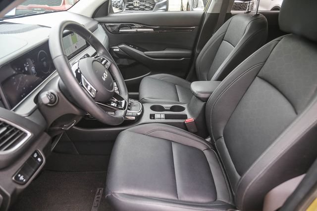 Certified 2024 Kia Seltos SX w/ SX Sunroof Package AWD/4WD image 18