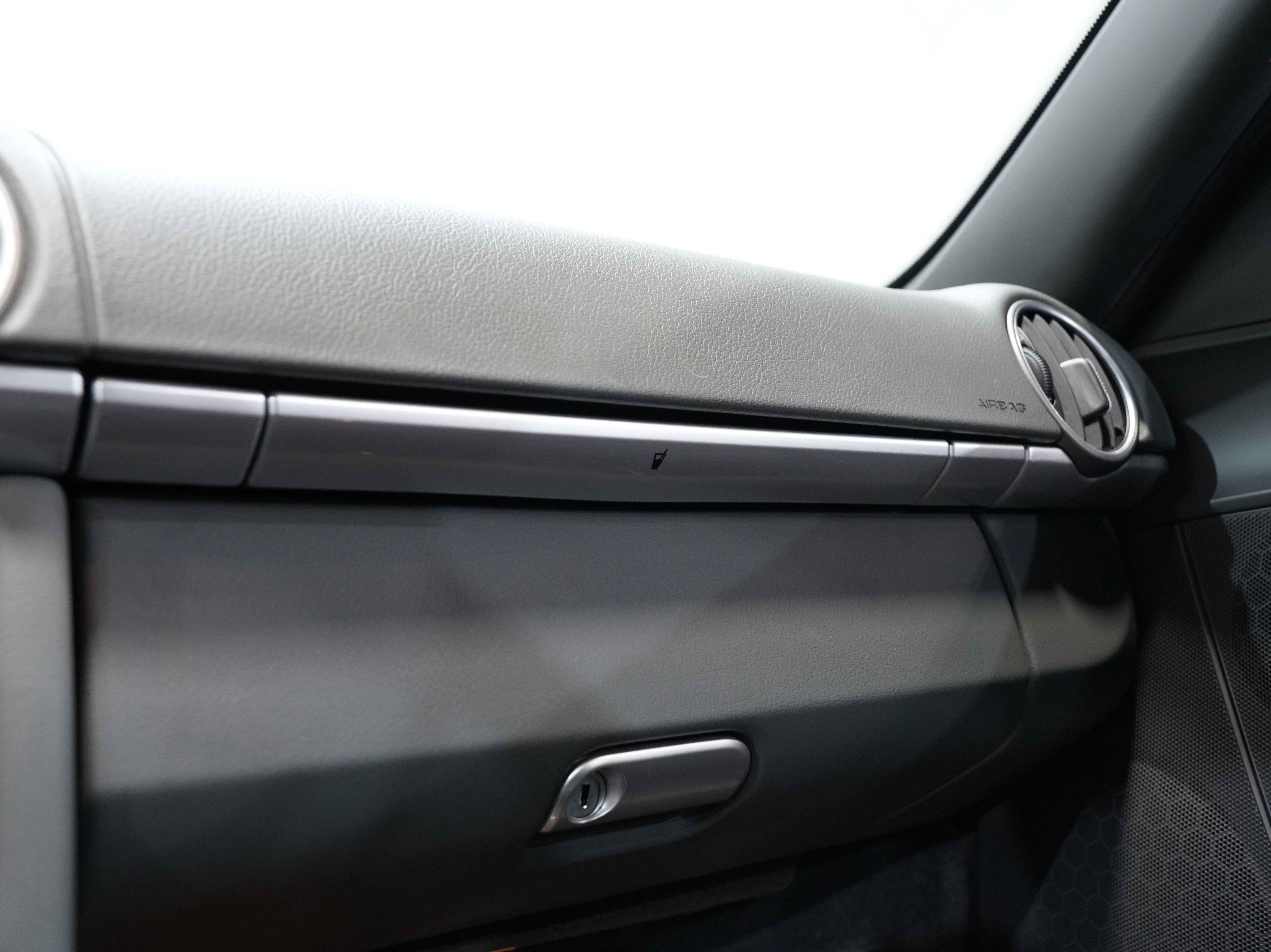 Used 2006 Porsche Cayman S image 40