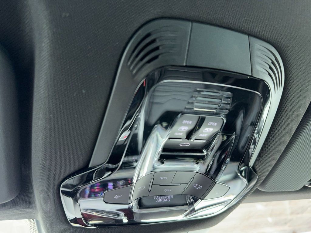 New 2025 Alfa Romeo Tonale w/ Premium Package image 31