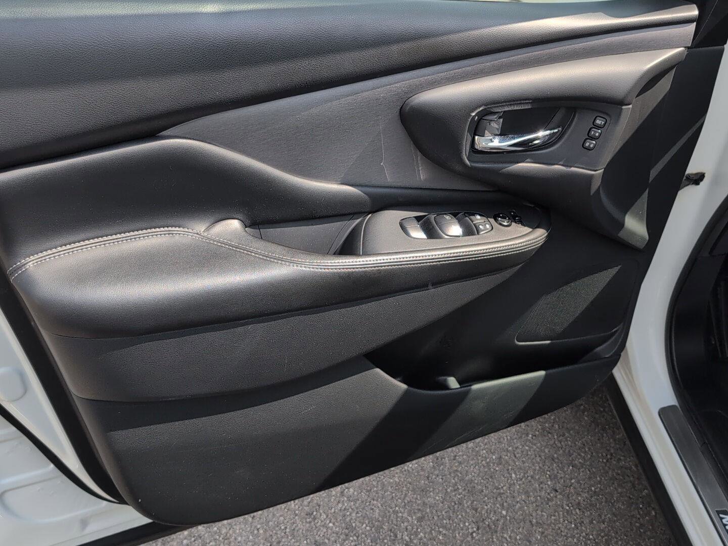 Used 2021 Nissan Murano SL image 16