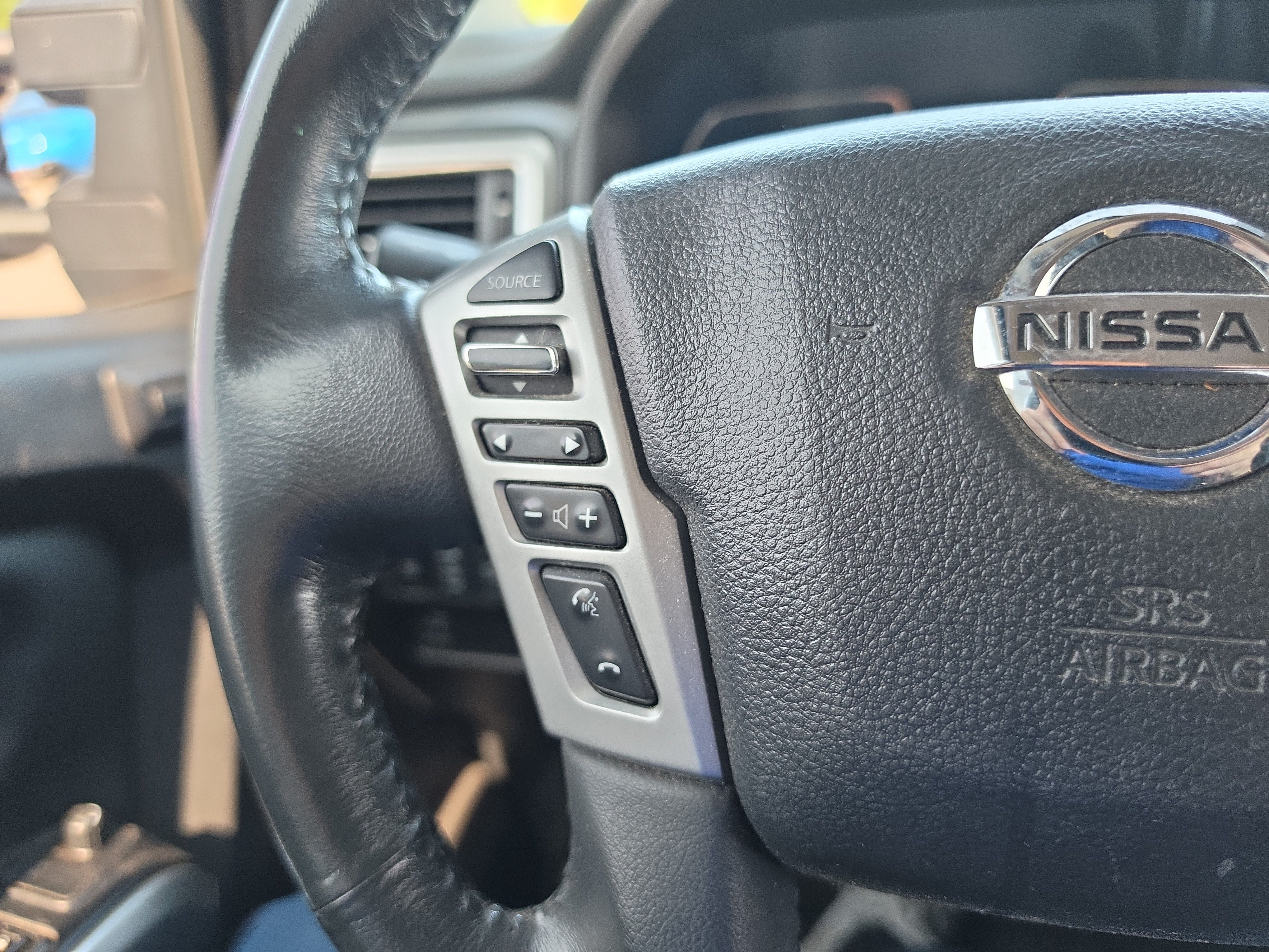 Used 2017 Nissan Titan Platinum Reserve AWD/4WD image 18
