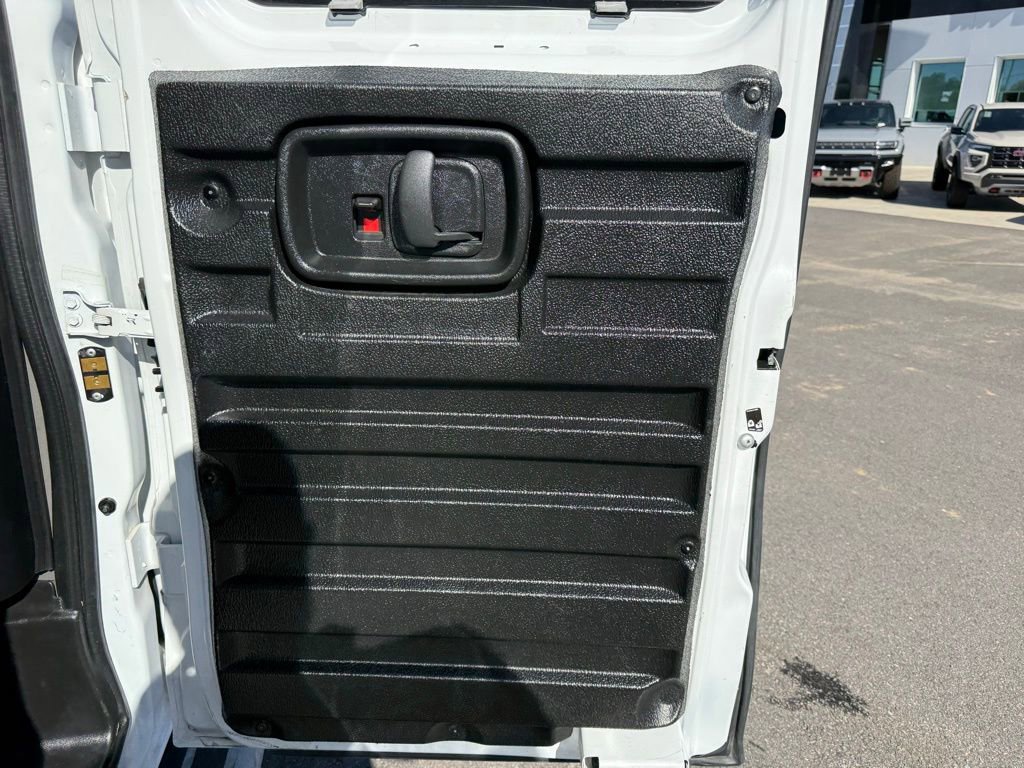 Used 2023 GMC Savana 2500 w/ Driver Convenience Package image 21
