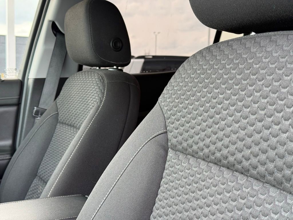 Used 2019 GMC Acadia SLE FWD image 15