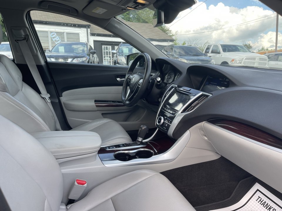 Used 2016 Acura TLX w/ Technology Package FWD image 13