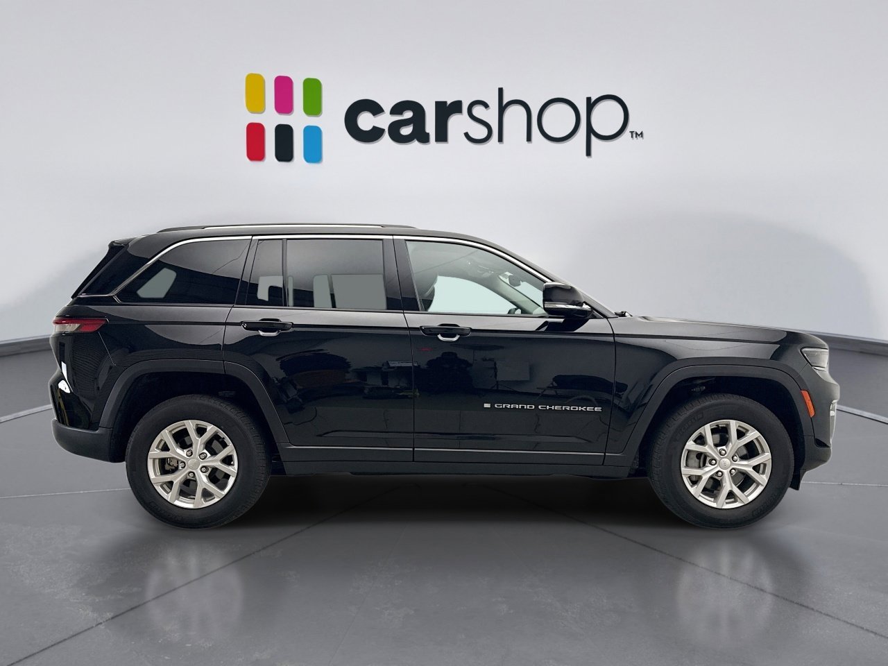 Used 2023 Jeep Grand Cherokee Limited AWD/4WD image 6