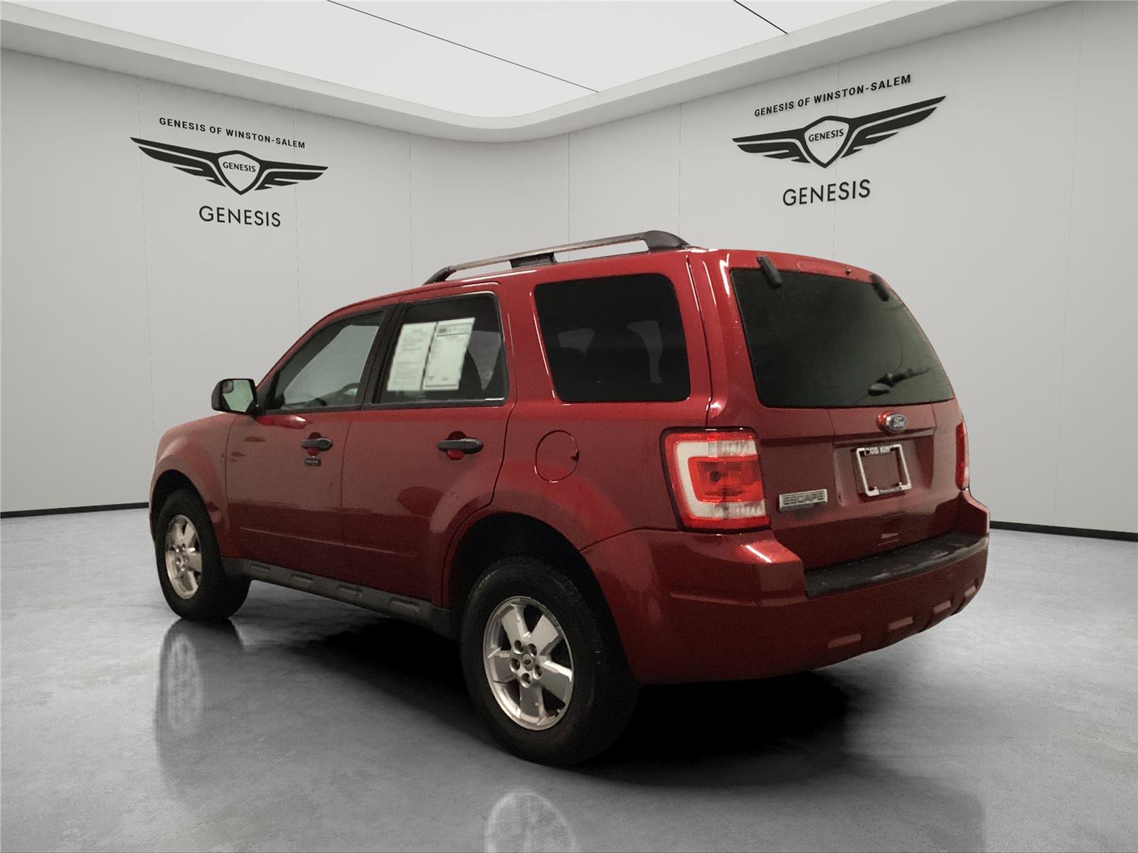 Used 2011 Ford Escape XLT FWD image 3