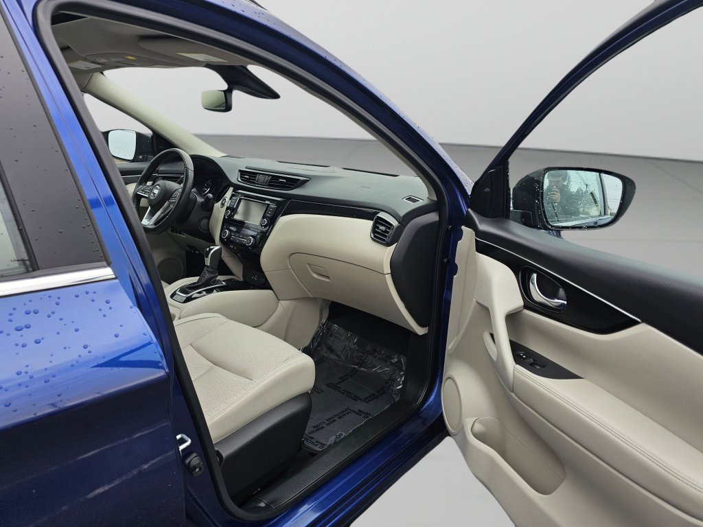 Used 2019 Nissan Rogue Sport SL w/ Premium Package AWD/4WD image 26