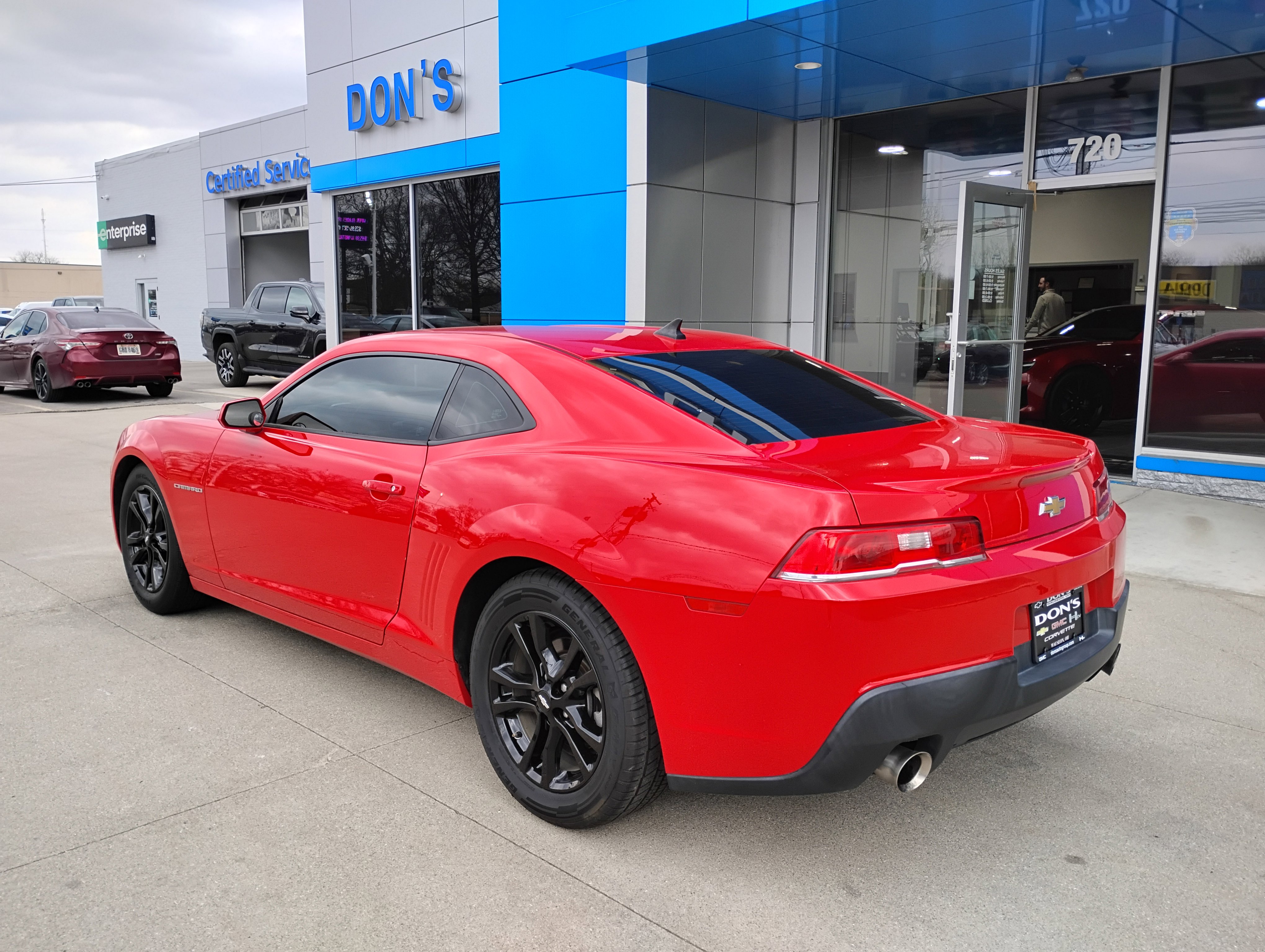Used 2014 Chevrolet Camaro LS RWD image 2