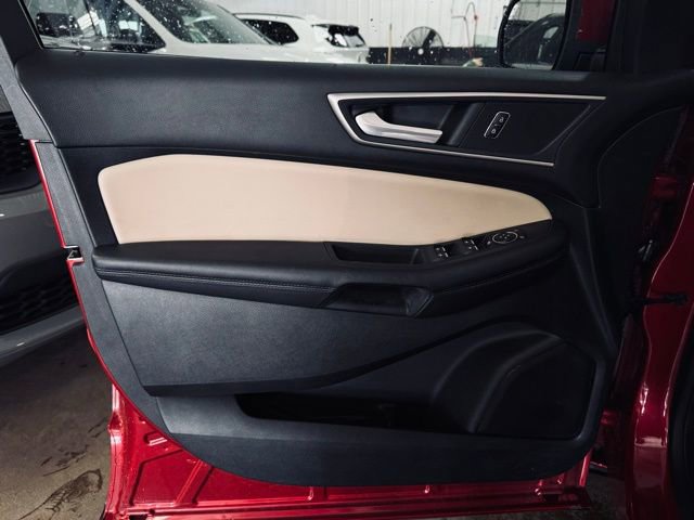 Used 2023 Ford Edge SEL w/ Convenience Package image 15