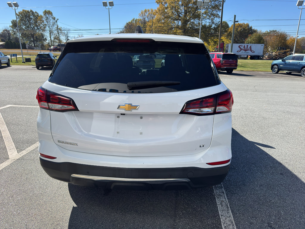 Used 2022 Chevrolet Equinox LT w/ Driver Convenience Package image 5
