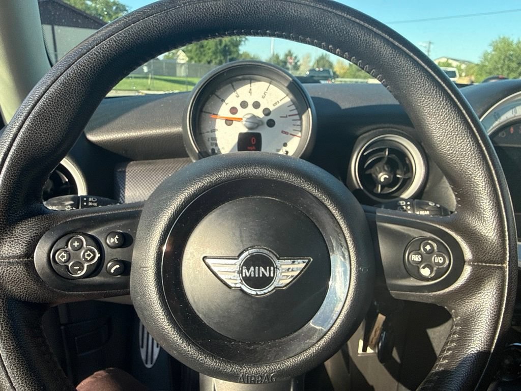 Used 2011 MINI Cooper S FWD image 23